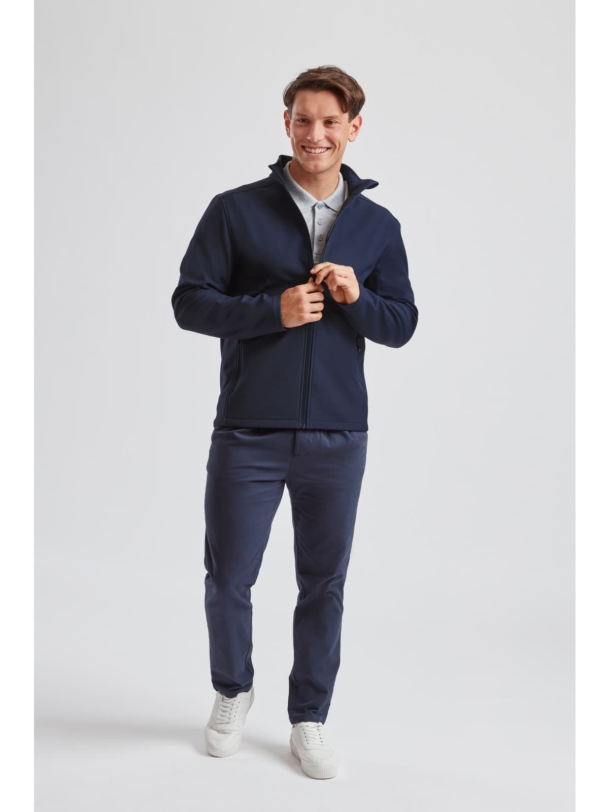 Essential softshell jacket — image 3
