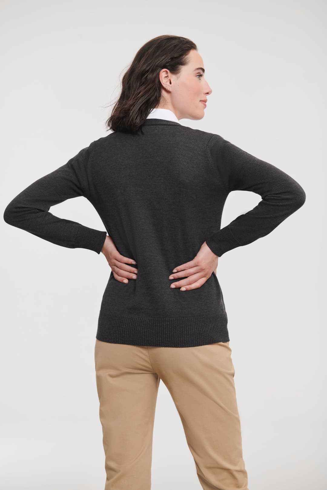 Women's knitted cardigan with a V-neck — image 4
