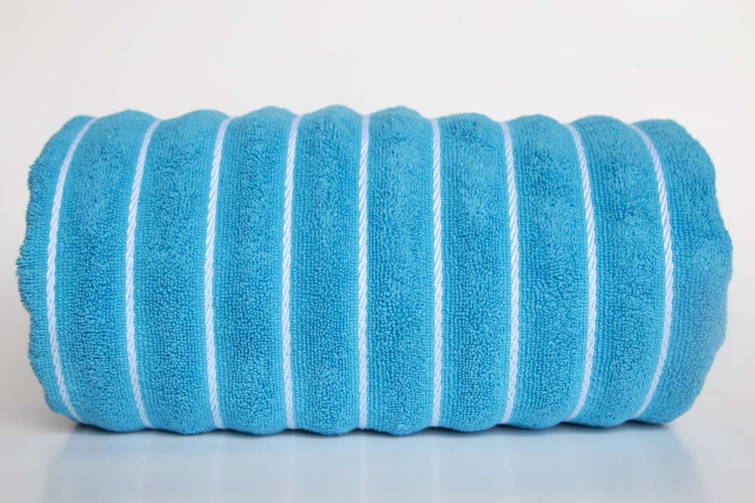 Peškir Olima STRIPED 2000 na pruge
