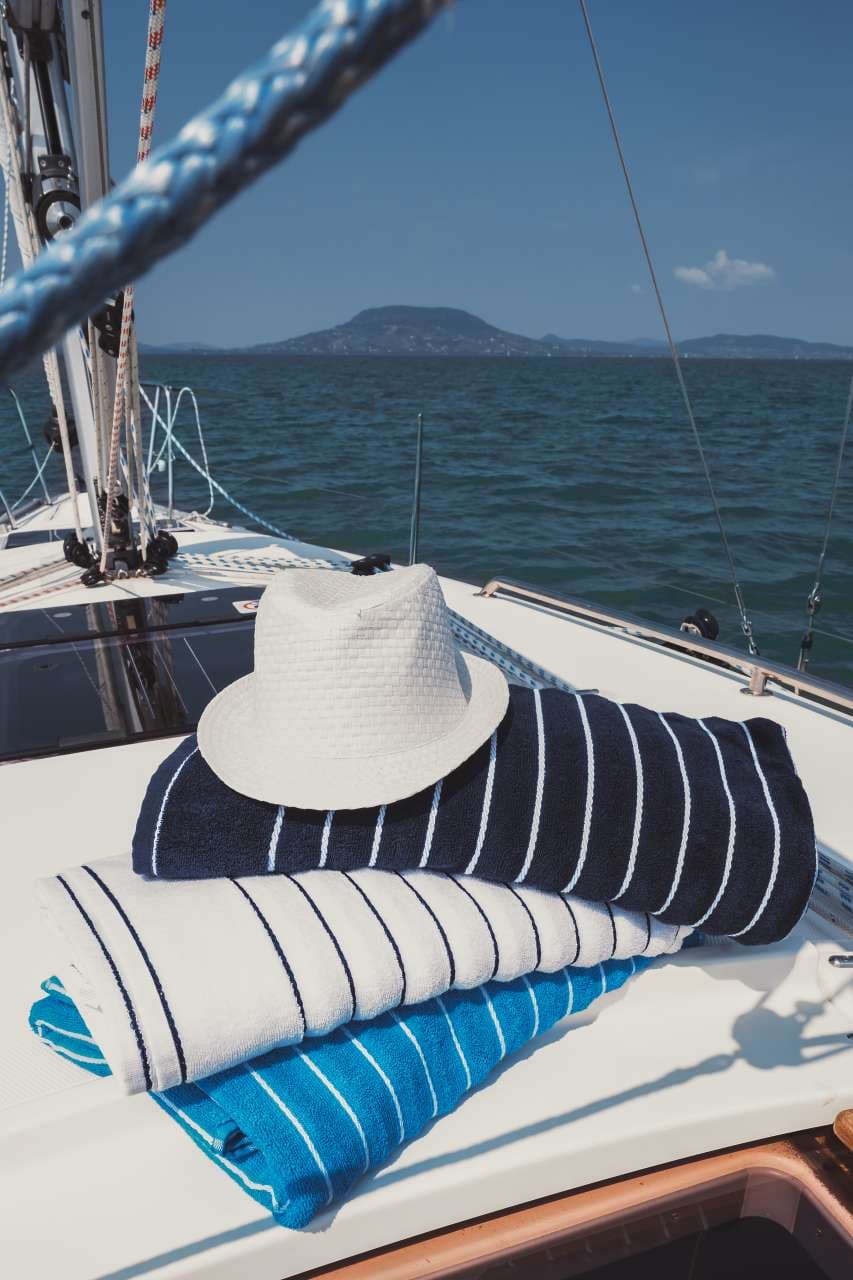 Peškir Olima STRIPED 2000 na pruge